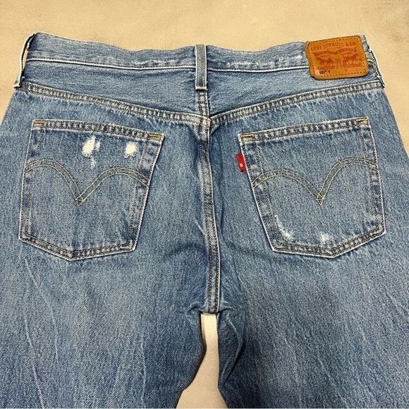 LEVI’S 501 Taper Jeans - Picture 5 of 7